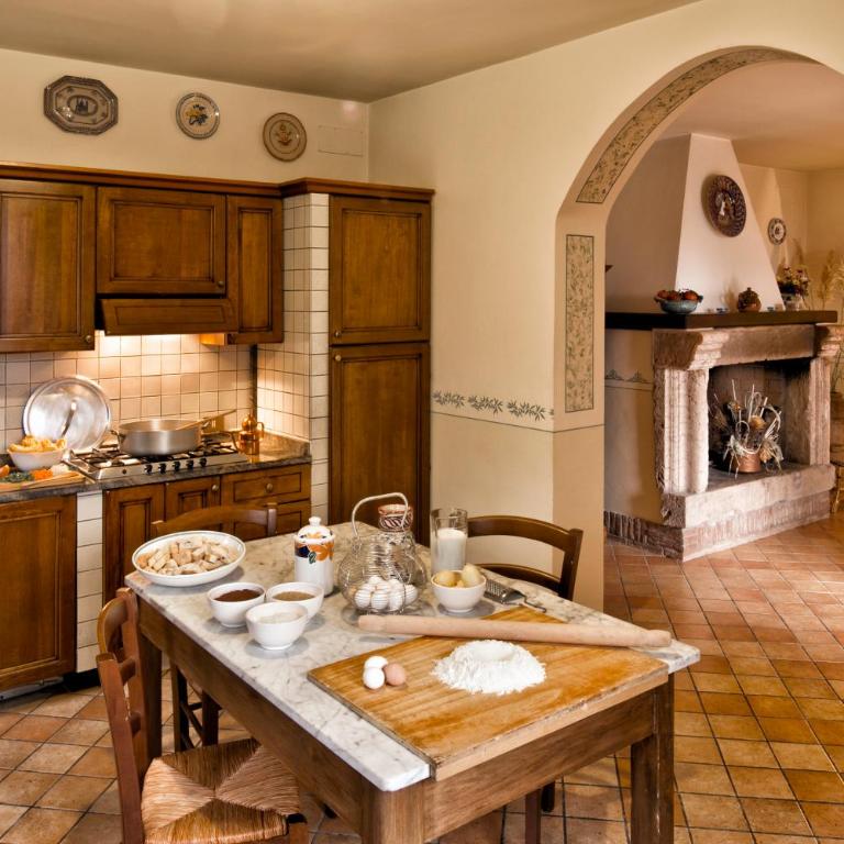 Villa Rosy - Three-Bedroom Apartment - 10