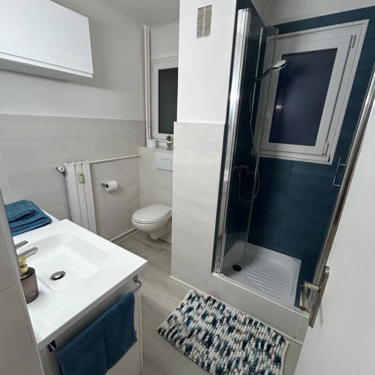 Grand Studio 4 couchages Gare routière et train station Plages et Casino à pied Nespresso Netflix fast Wifi - Appartement 1 Chambre - 14
