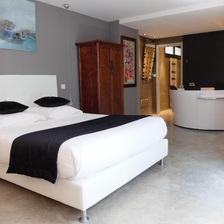 Be Loft B&B Pool & Spa - Chambre Deluxe avec Jacuzzi - 9