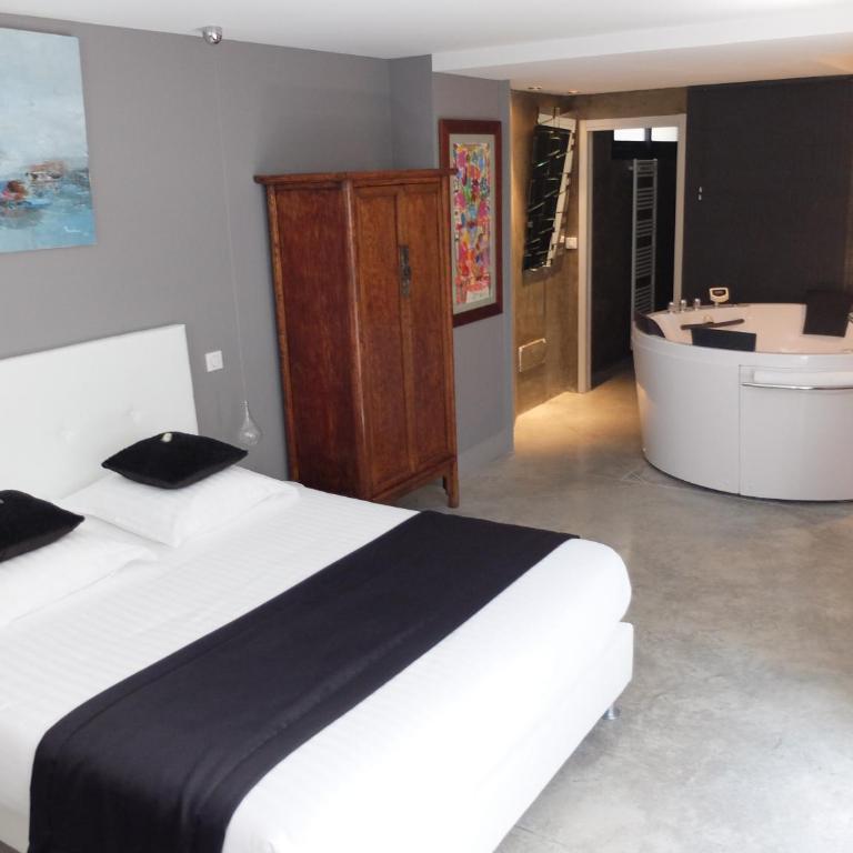 Be Loft B&B Pool & Spa - Chambre Deluxe avec Jacuzzi - 11