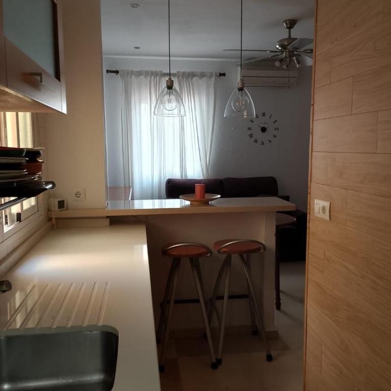 Apartamento Acogedor Centro Playa 2habtn,AA-WIFI-PARKING GRATIS CALLE - Apartamento de 2 dormitorios - 5