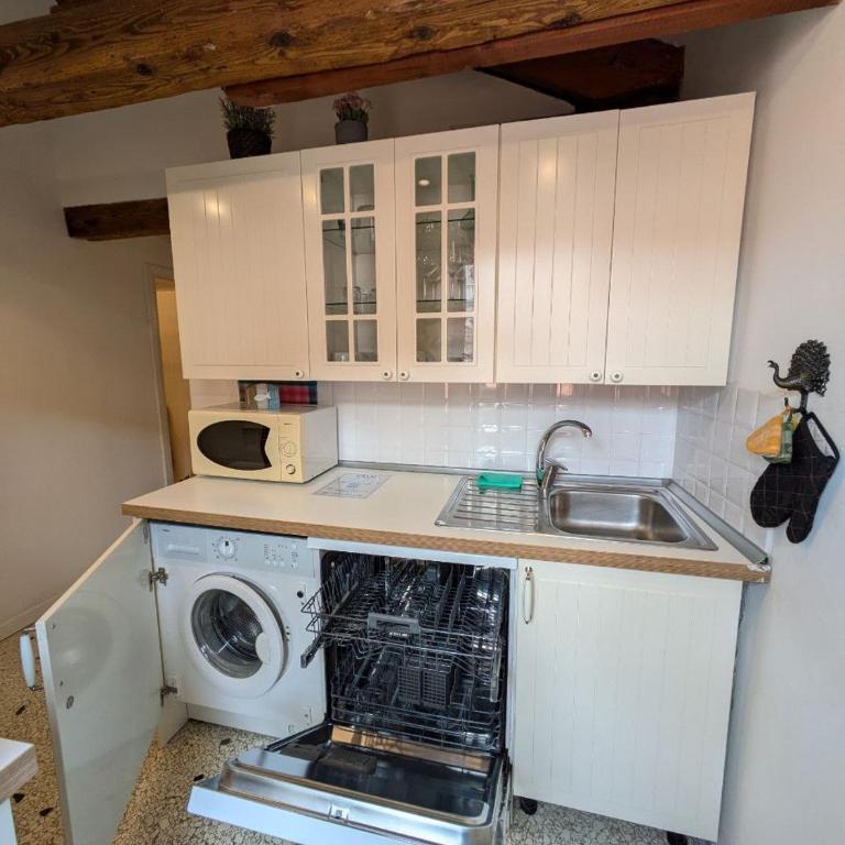 Attico Sospiri - Two-Bedroom Apartment - 34