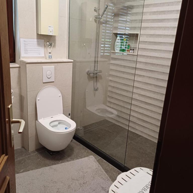 Accommodation Tomcuk - Standard Twin Room with Shared Bathroom - 6