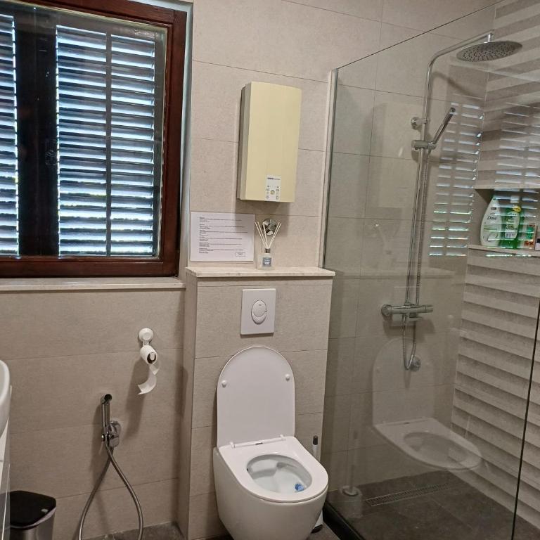 Accommodation Tomcuk - Standard Double Room with Shared Bathroom - 8