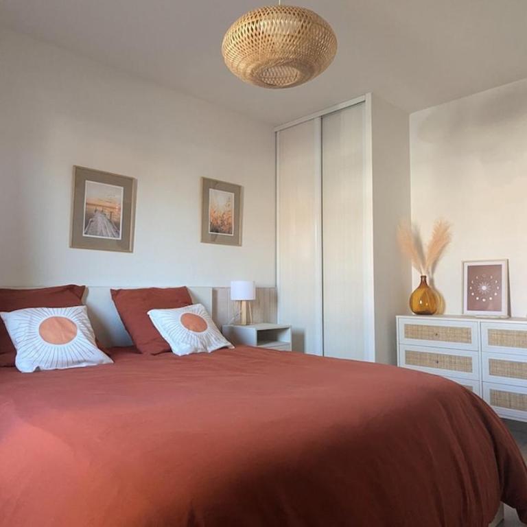 Joli rez de jardin piscine - Appartement 1 Chambre - 14