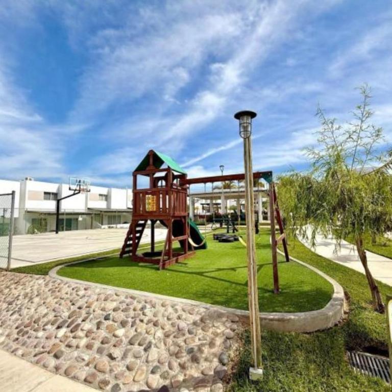 Casa Privada Almarena - Two-Bedroom House - 9