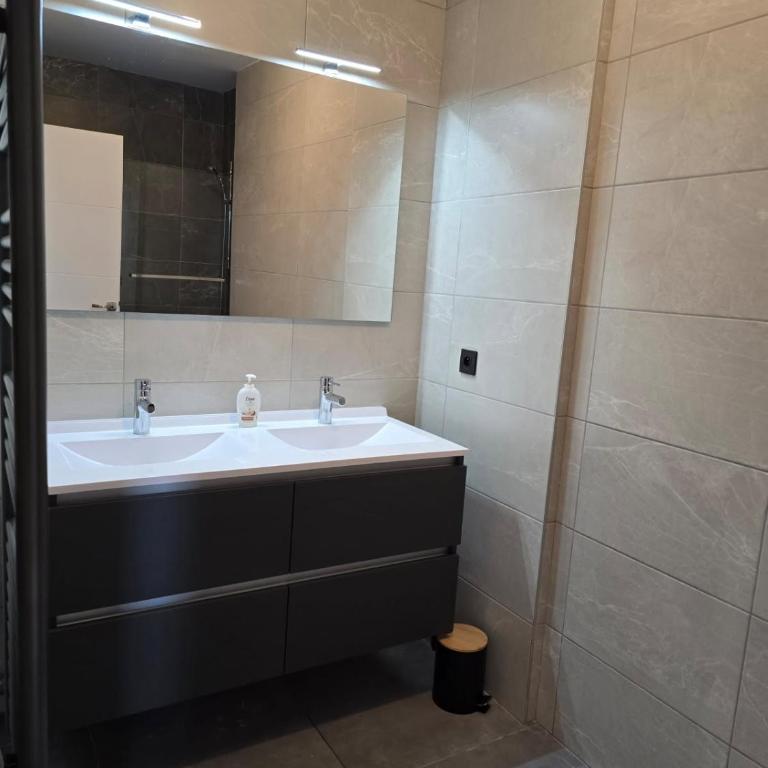 Skyline Rooftop Swim Spa - Luxuriöse Ferienwohnung mit 4 Schlafzimmern - 38