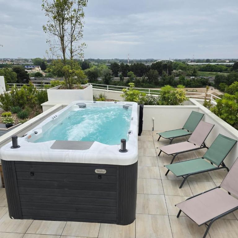 Skyline Rooftop Swim Spa - Luxuriöse Ferienwohnung mit 4 Schlafzimmern - 11