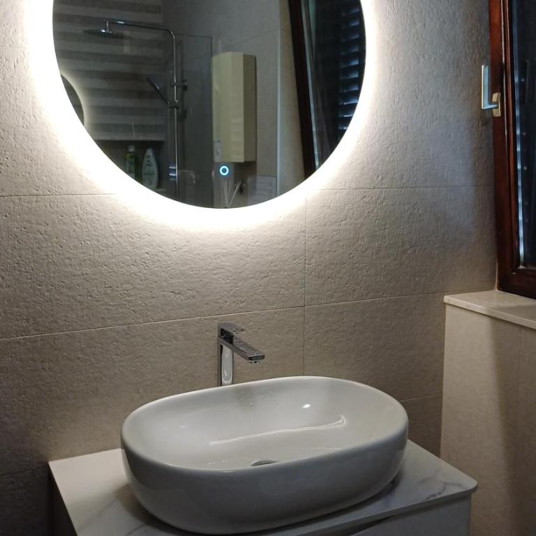 Accommodation Tomcuk - Standard Double Room with Shared Bathroom - 9