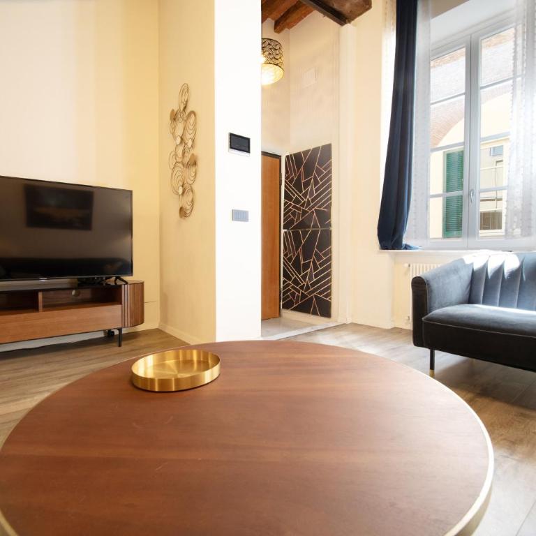 Golden House in Center Town by Abita - Appartamento Deluxe con 2 Camere da Letto e Vista Giardino - 8