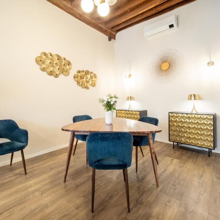 Golden House in Center Town by Abita - Appartamento Deluxe con 2 Camere da Letto e Vista Giardino - 13