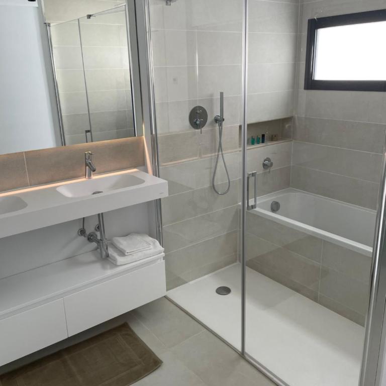 Higueron5821 - Three-Bedroom Apartment - 19