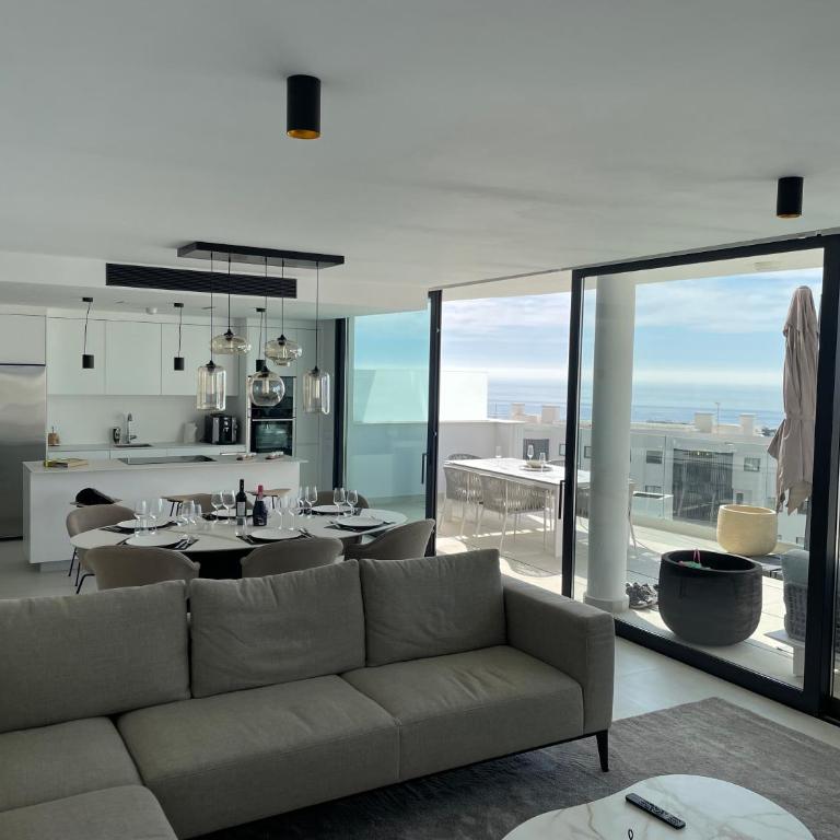 Higueron5821 - Three-Bedroom Apartment - 14