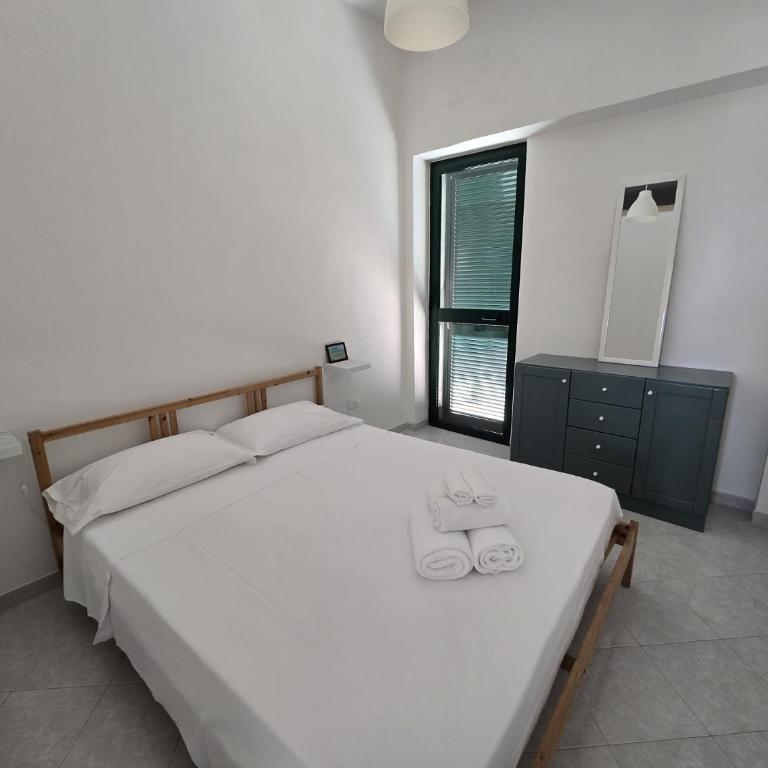 Residence Vistamare - Camera Tripla Deluxe - 11