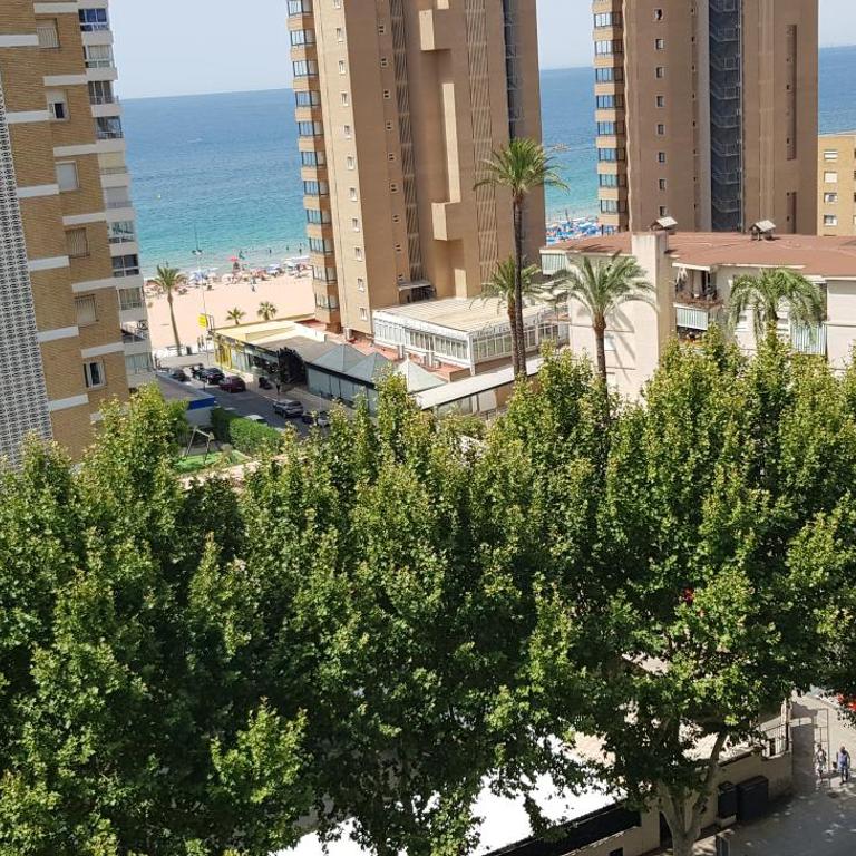 PLAYA LEVANTE 2ª LINEA 2 hab, máximo 3 adultos piscina -opción garaje extra- - Apartment - 3