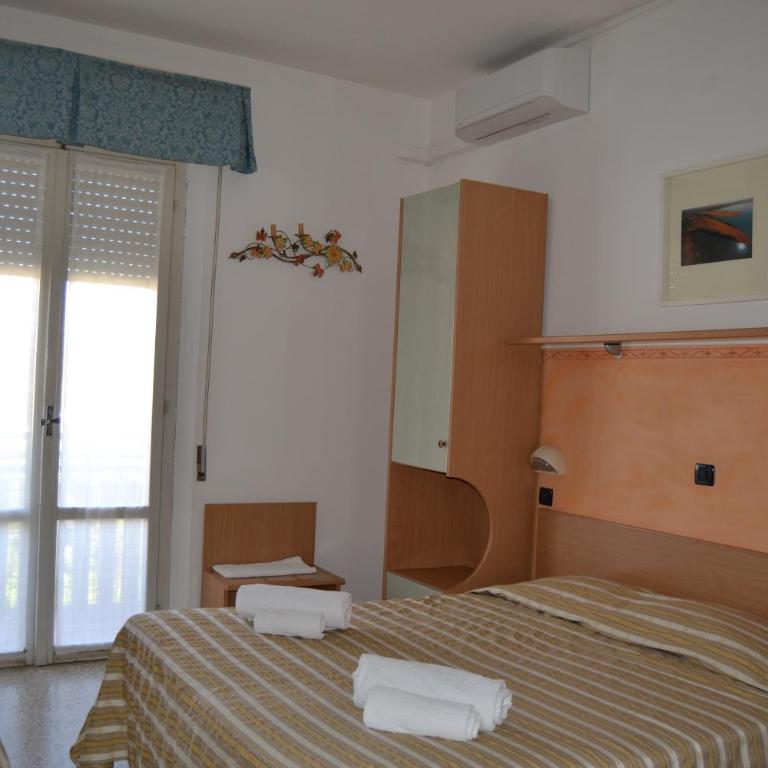 Hotel Rosy - Camera Tripla - 1