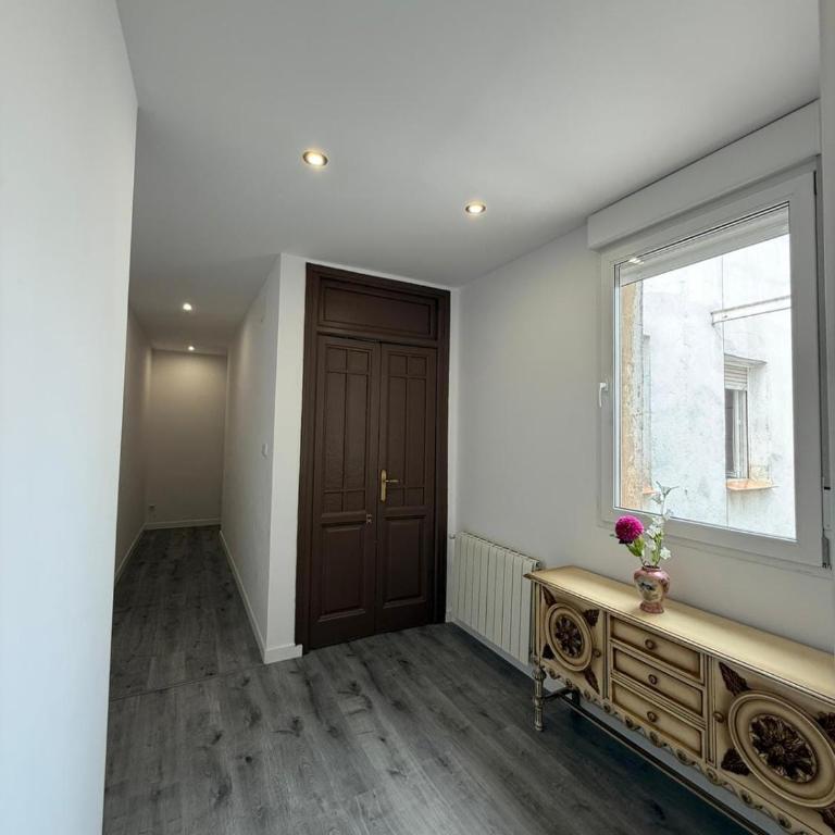 Amplio piso para 17 en pleno centro de Madrid - Apartamento - 7