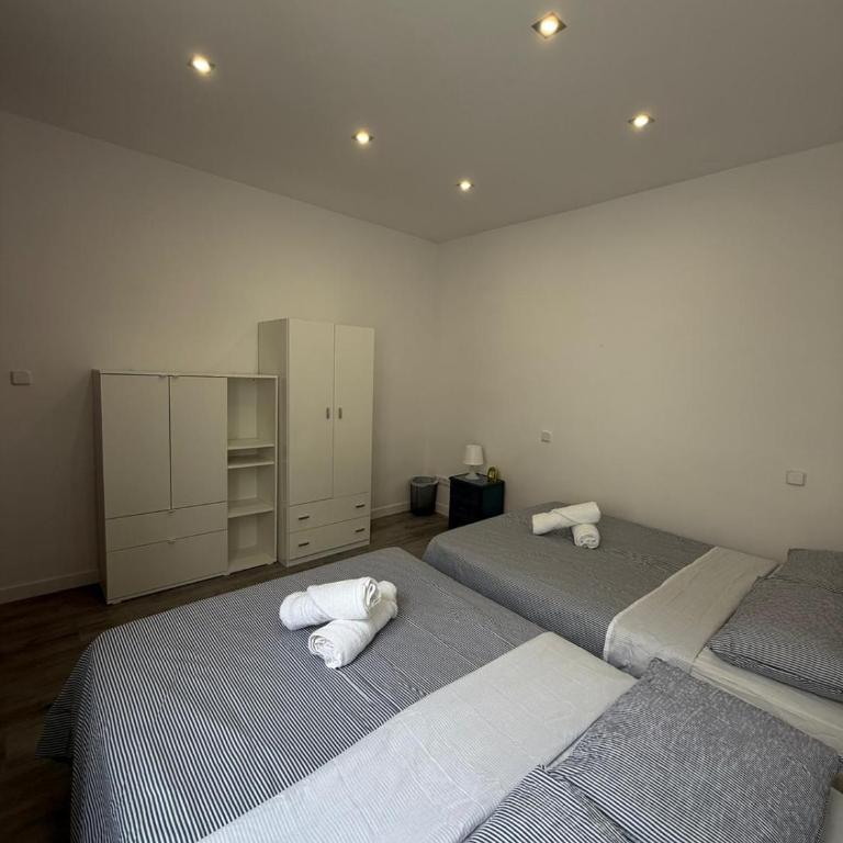 Amplio piso para 17 en pleno centro de Madrid - Apartamento - 14