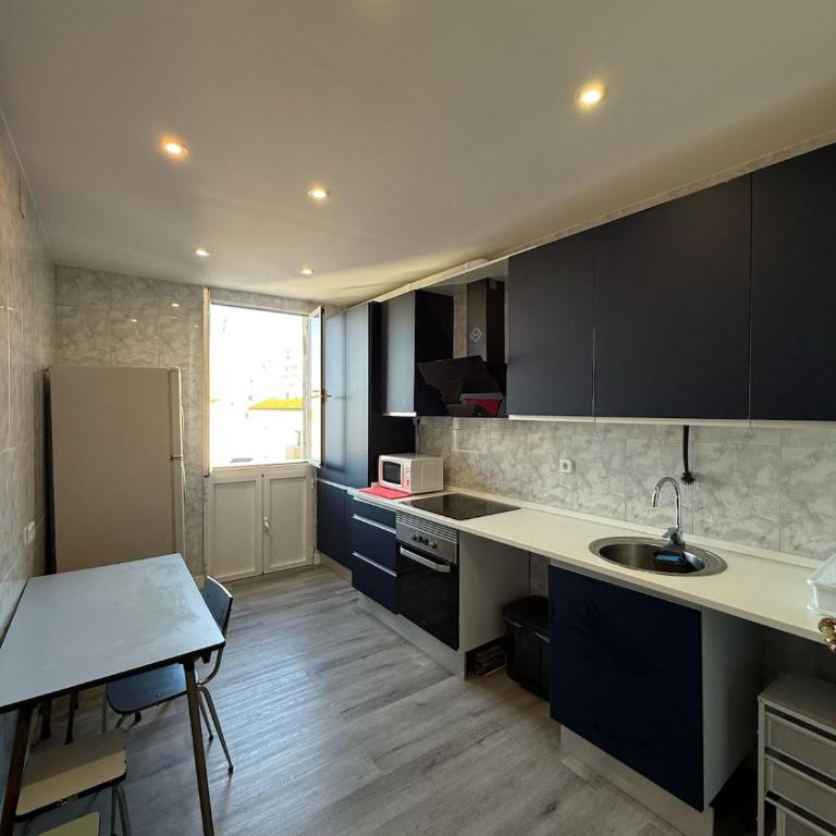 Amplio piso para 17 en pleno centro de Madrid - Apartamento - 20