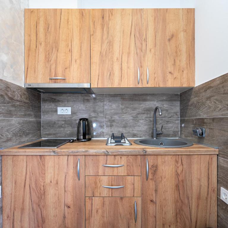 Apartments R&M - Studio sa Balkonom - 8