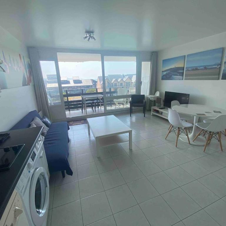 Deauville Marina Cosy F3, bord de mer, terrasse exposée sud-ouest - Apartment mit 2 Schlafzimmern - 12