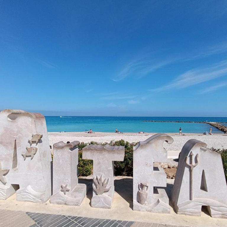Romantic Playa Centro- Garaje Gratis By ApartamentosAltea - Apartamento de 1 dormitorio - 17