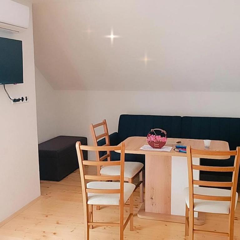 SlatkiDom - Four-Bedroom Apartment - 2