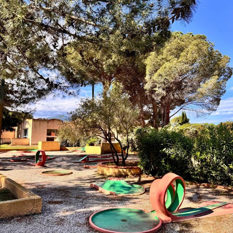 Charmant appartement en Village Club avec piscine - Appartement 1 Chambre - 13