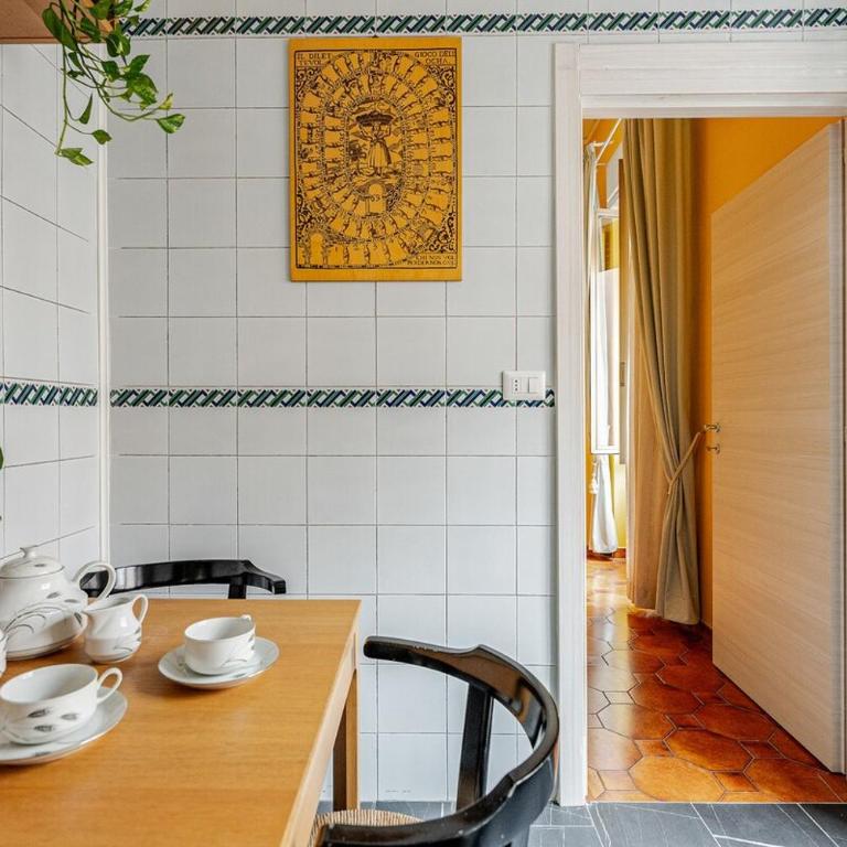 Laurino sweet house in the heart of Naples - Two-Bedroom Apartment - 16