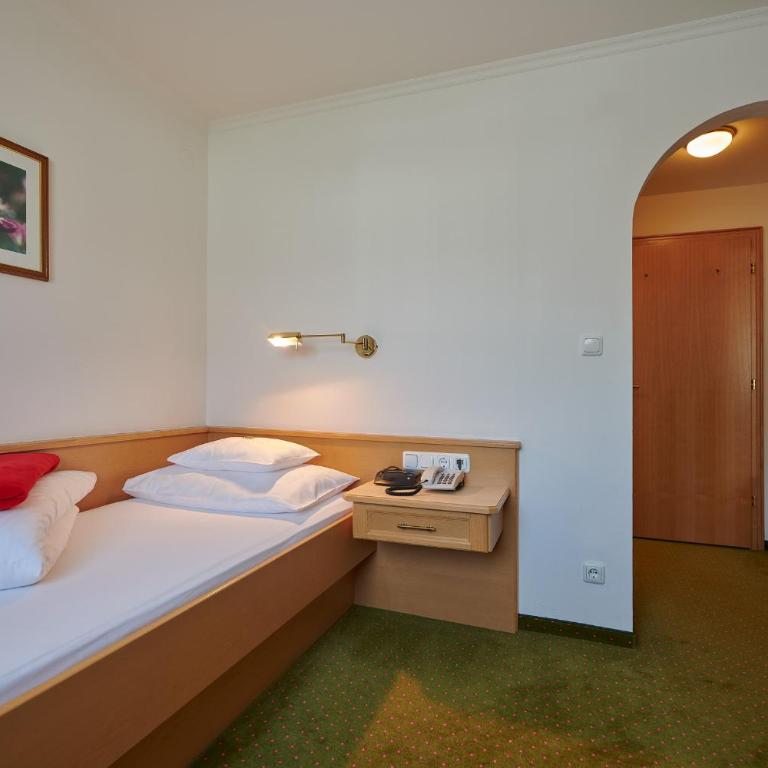 Hotel Appartement Roggal - Superior Einzelzimmer - 7
