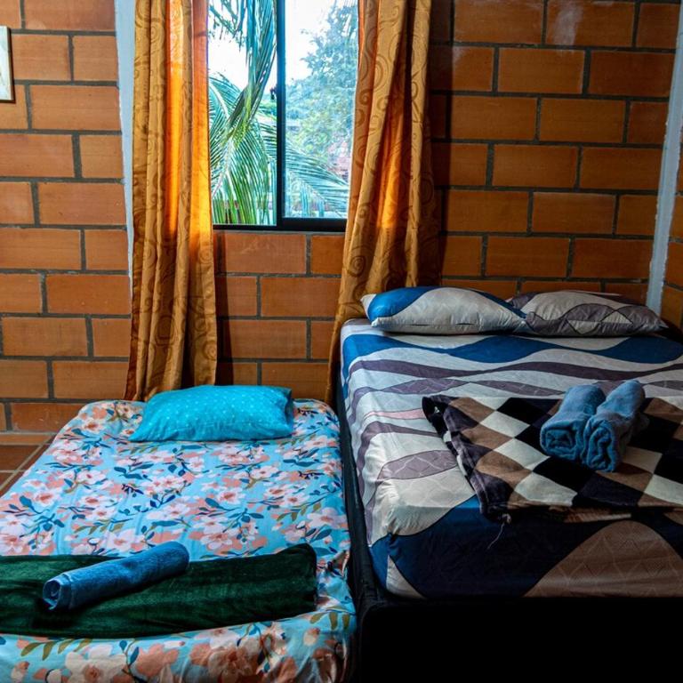 Habitación para 4 con acceso al rio baño privado y wifi San Rafael Antioquia - Habitación Cuádruple con baño privado - 34