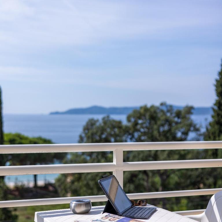 Cap Nègre Hôtel - Chambre Double avec Balcon - Vue Partielle sur Mer - 4