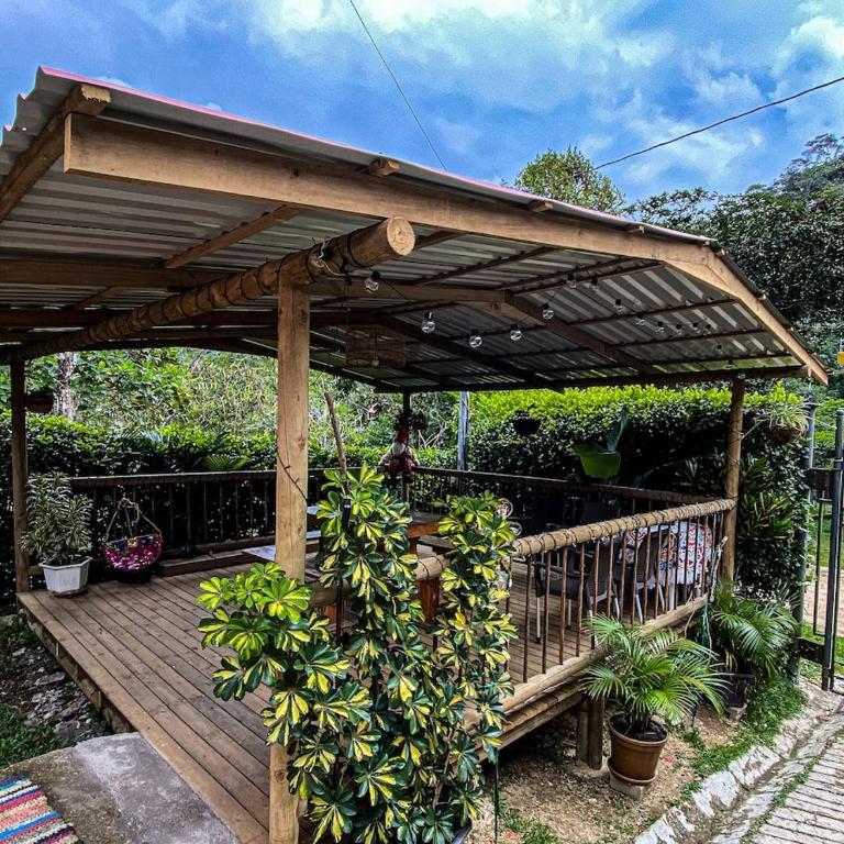 Habitación para 2 con acceso al rio wifi baño privado San Rafael Antioquia - Apartamento de 1 dormitorio - 30