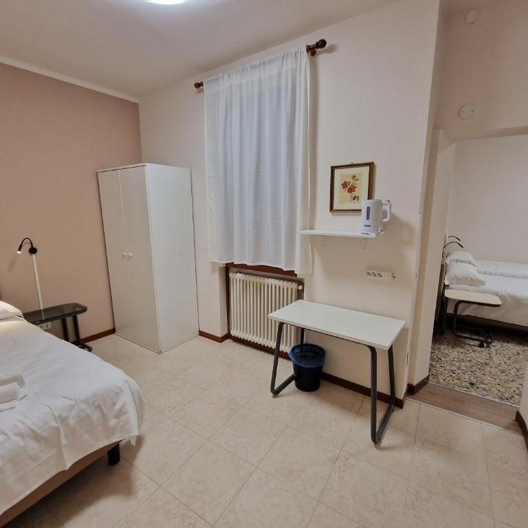 Albergo D'Ambros - Casa Belfiore Group - Camera Tripla - 6