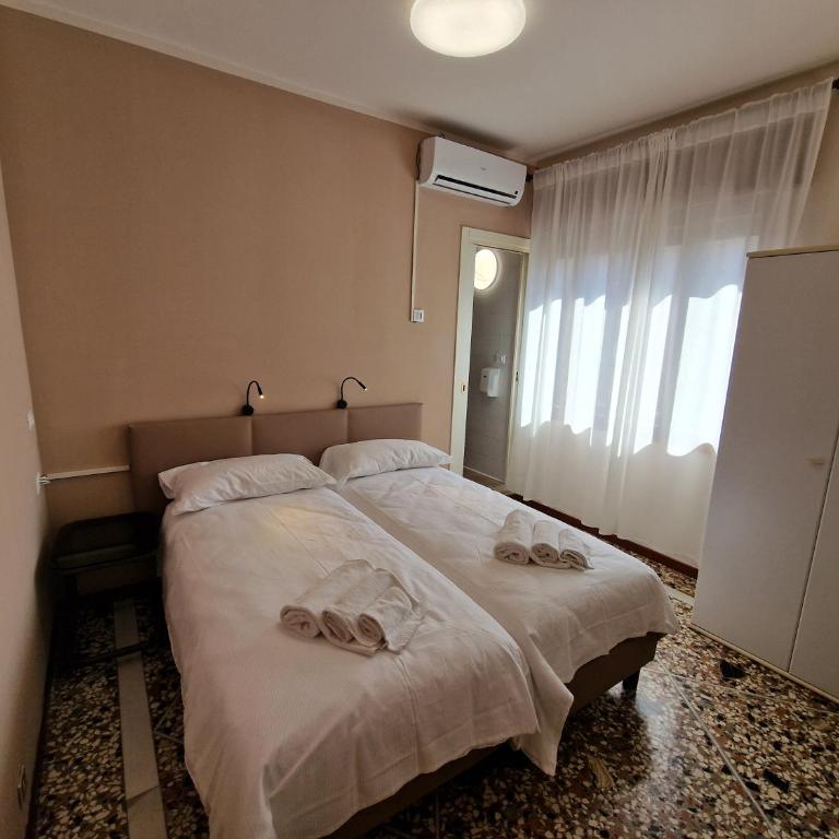 Albergo D'Ambros - Casa Belfiore Group - Camera Singola - 11