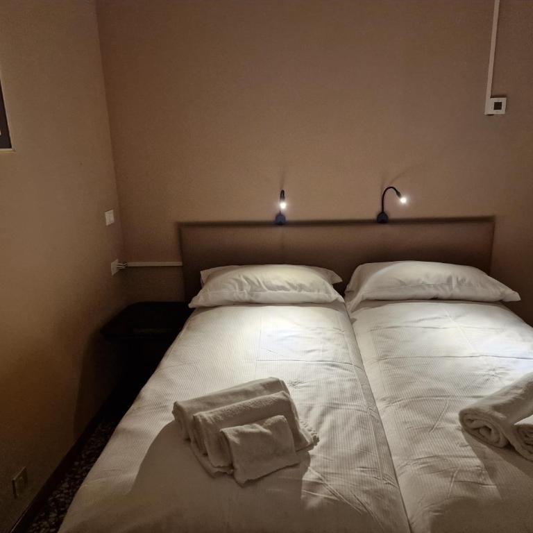 Albergo D'Ambros - Casa Belfiore Group - Camera Singola - 24