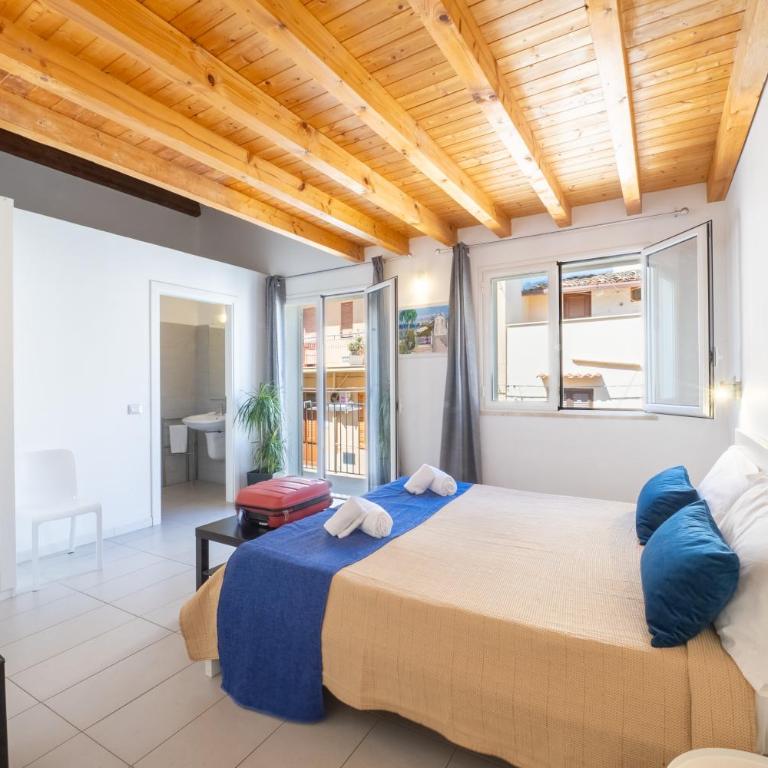 Opera Suite - Junior Suite with Balcony - 2