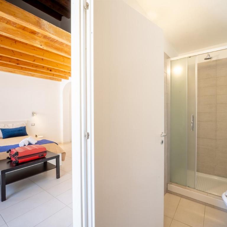 Opera Suite - Junior Suite with Balcony - 3