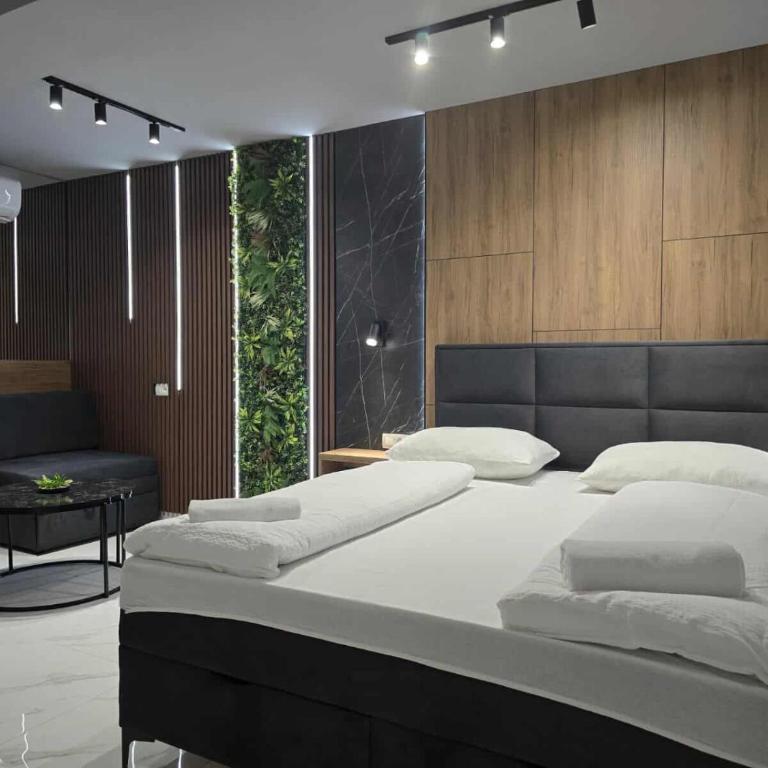 Hotel Villa Nadin - Deluxe Double Room - 1