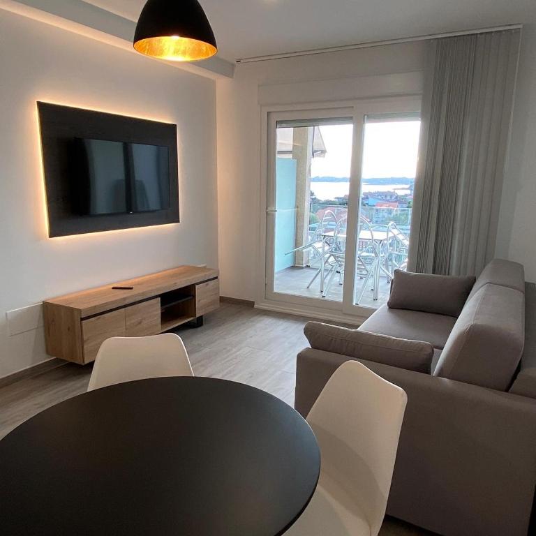 Apartamentos Riveiro - Estudio con terraza - 1