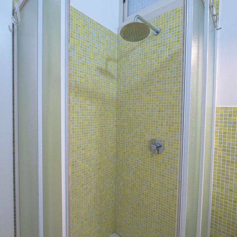 Habitat 42 Roman Stay - Camera Quadrupla con Bagno Privato - 14