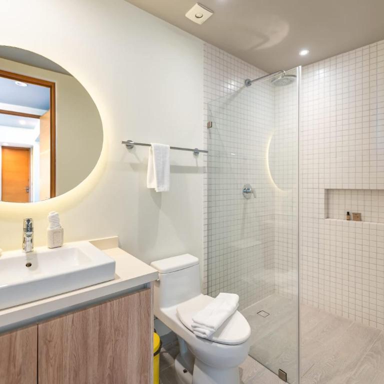 Luxury 2BD 2BA Ocean view 200m from beach - Apartment - 22