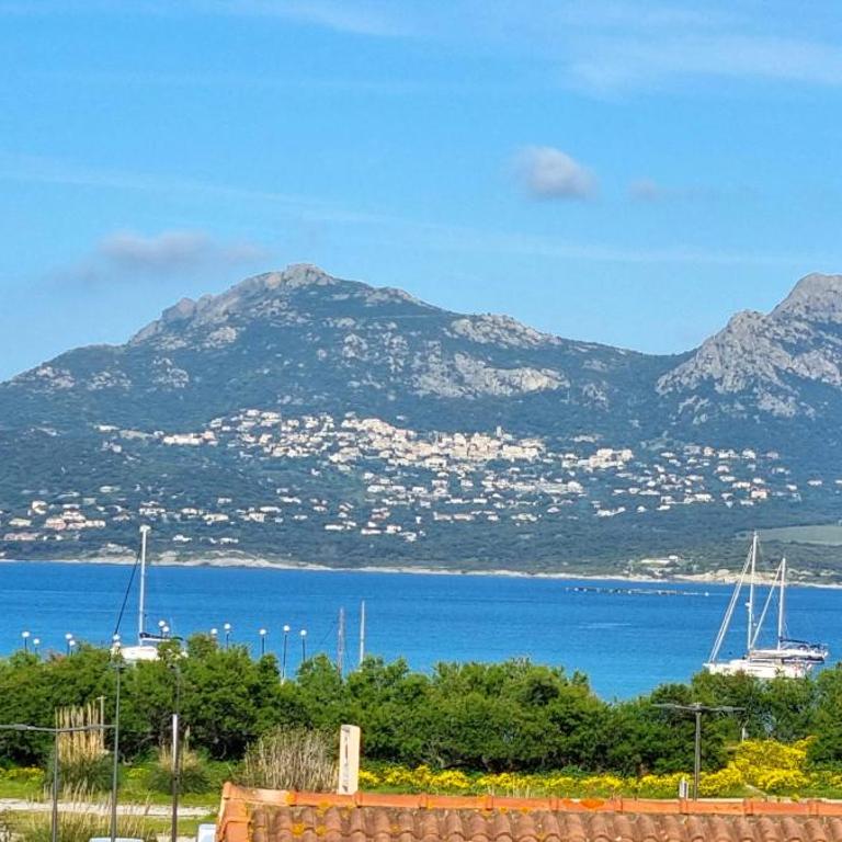 Sea view, balcony, private parking - Appartement 2 Chambres - 1