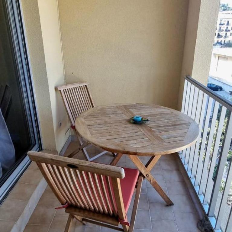 Sea view, balcony, private parking - Appartement 2 Chambres - 6