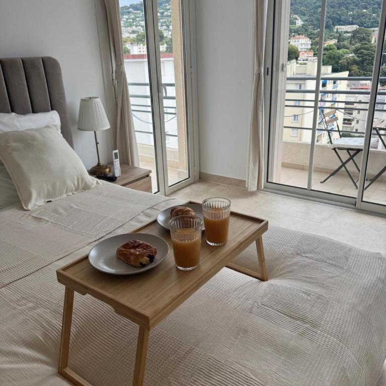 Charmant T2 rénové avec grande terrasse - Apartment - 33