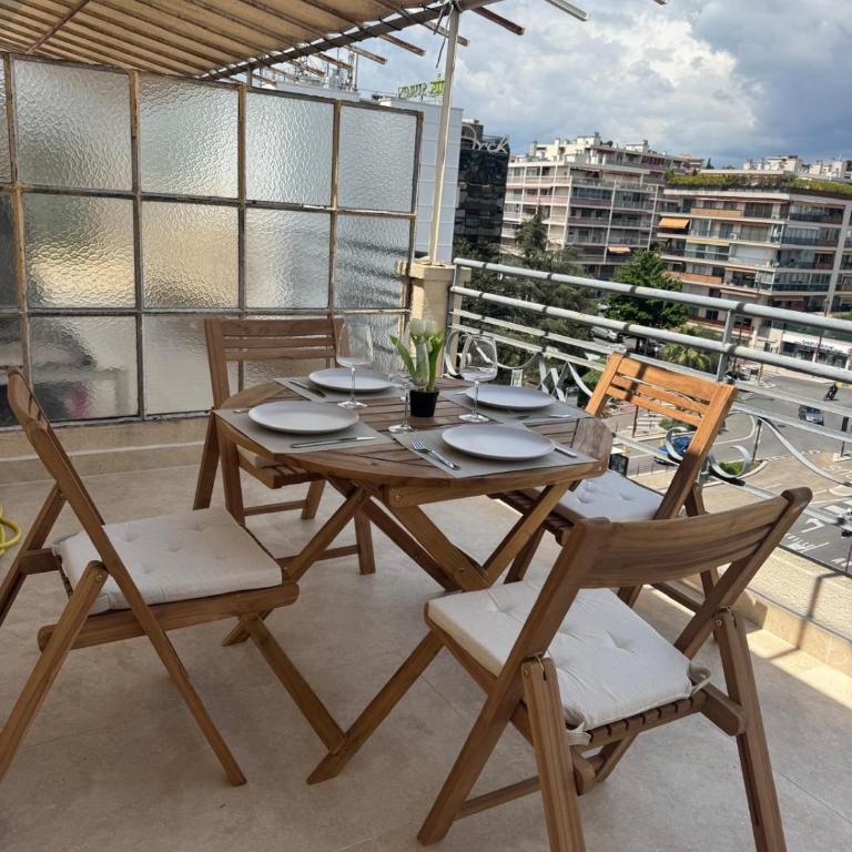 Charmant T2 rénové avec grande terrasse - Apartment - 43