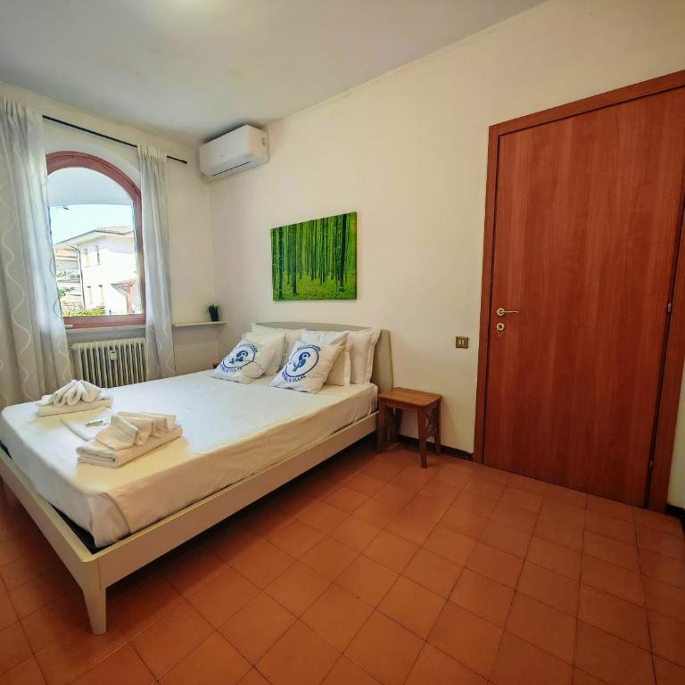 SG Family - Appartamento Peschiera - Deluxe One-Bedroom Apartment with Garden View - 13
