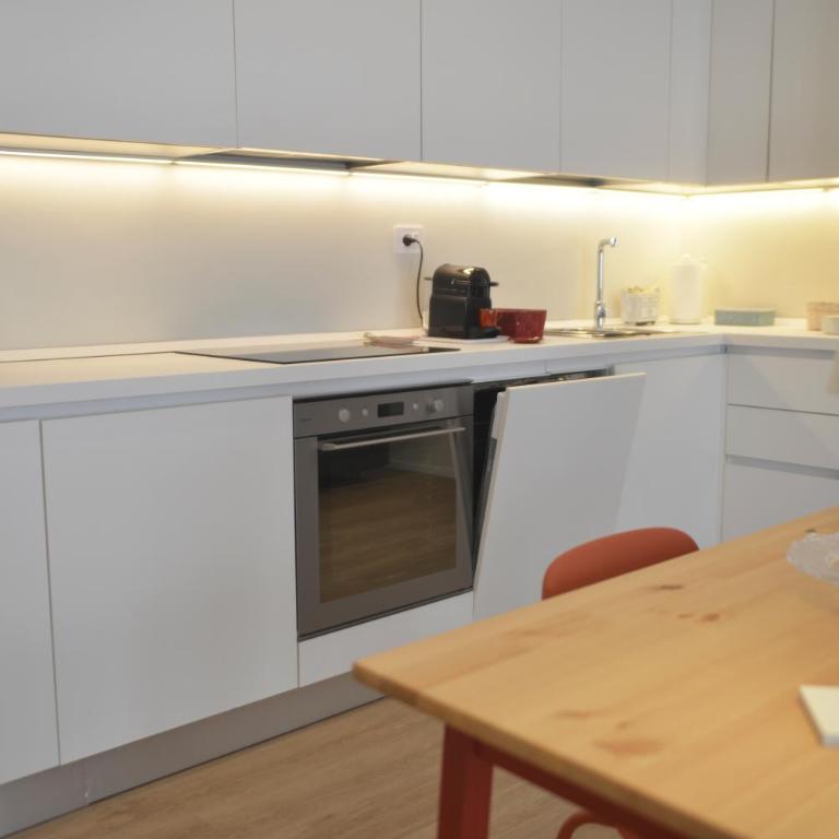 Stef Stef House - One-Bedroom Deluxe Apartment - 11