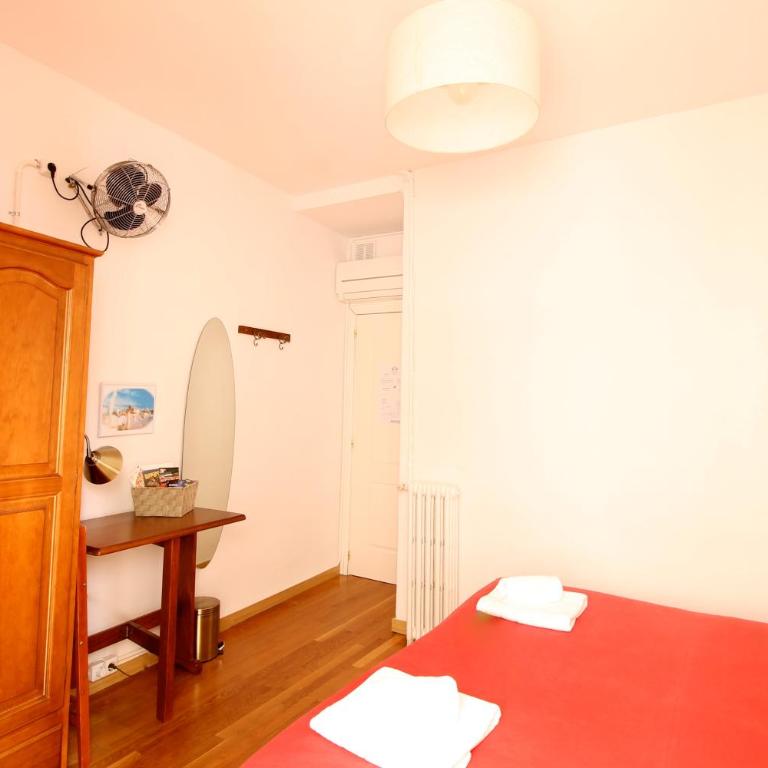 Kasa Katia Guest House - Double Room with Shared Bathroom - 3