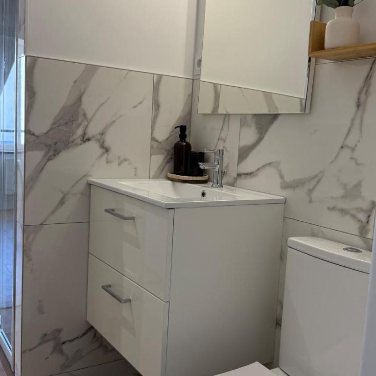 Appartement charmant et cosy Encombe vineuse-DABNB - Two-Bedroom Apartment - 27
